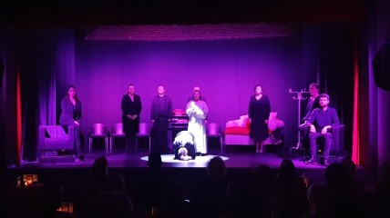 toneeel Eenhoorn: 'The dinner party' van Neil Simon